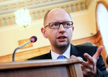 Яценюк: Франция подумает о дополнительных кредитах Украине