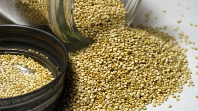 Стало известно, какие продукты вредят здоровью, как никотин