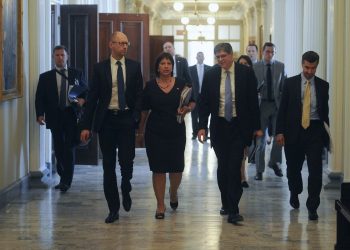 Яресько прикрыла Яценюка на переговорах в США