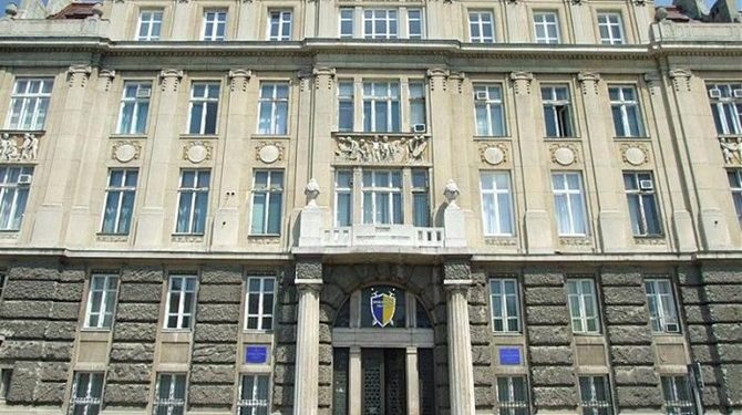 Во Львове уволили прокурора, которого ранее задержали нетрезвым за рулем авто