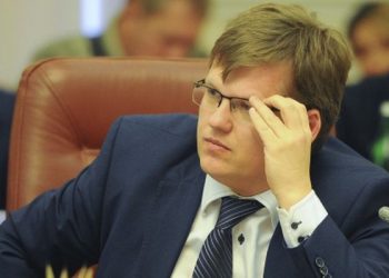Розенко обвинил нардепов в лишении субсидий пенсионеров и инвалидов