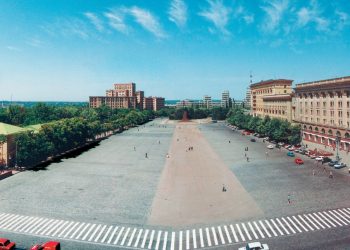 Неизвестные заминировали площадь Свободы в Харькове, перекрыто метро,- МВД