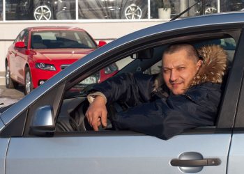 Врачи рассказали, как сохранить здоровья тем кто постоянно за рулем