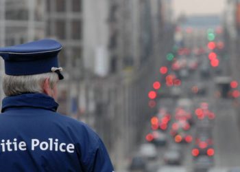 В Бельгии перевернулся автобус со школьниками