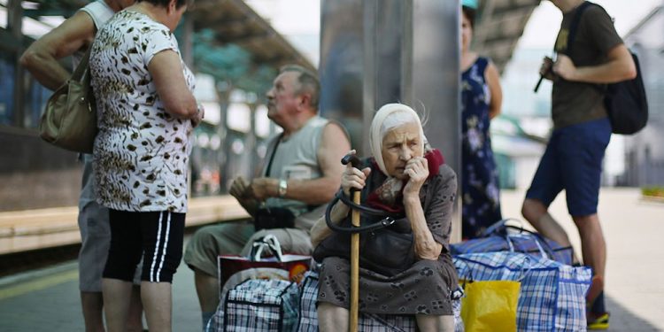 Более 900 000 украинцев просят убежище за рубежом