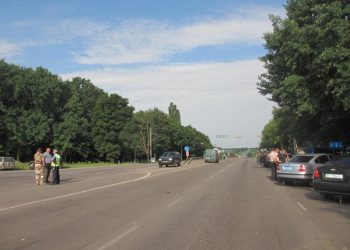 Грузовик с боеприпасами под Полтавой тушили 35 оперативников