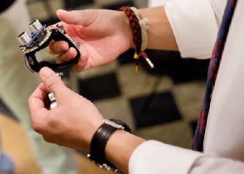 Разработан браслет для слабовидящих людей