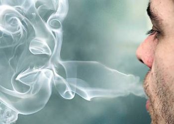 Ученые рассказали о связи между курением и шизофренией