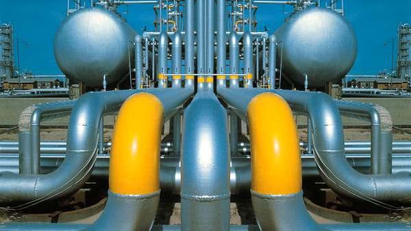 Словакия не намерена сокращать поставки реверсного газа в Украину, - премьер страны