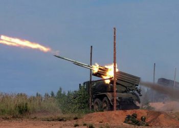 Ночью боевики стреляли из «Градов» и танков