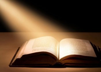 Стало известно, чем полезно читать добрые книги