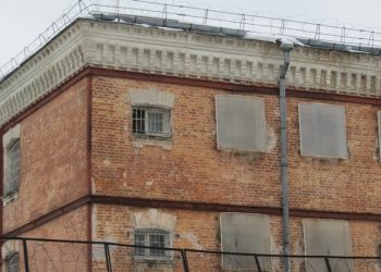 Из брянской колонии убежал опасный преступник