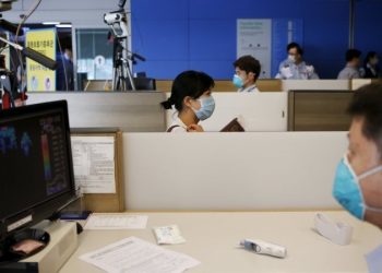 Заразившийся вирусом MERS медицинский работник продолжал ходить на работу