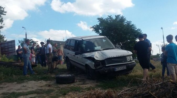 «Казаки» на джипе устроили ДТП в центре Херсона