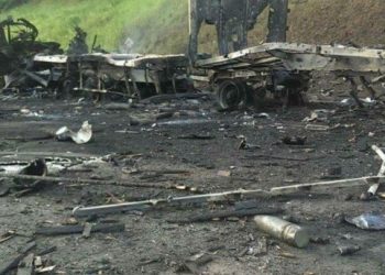 Появились фото с места взрыва грузовика с минами под Полтавой