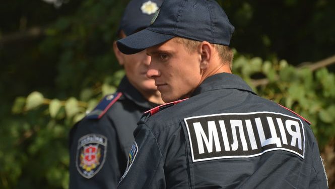 Во Львове возле райотдела МВД взорвалось авто