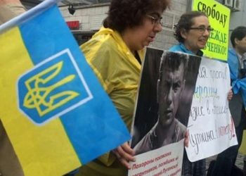 В Москве активисты провели пикет против вторжения РФ в Украину