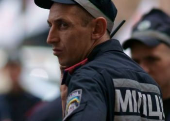 В Харьковской области неизвестный выстрелил в оперативника