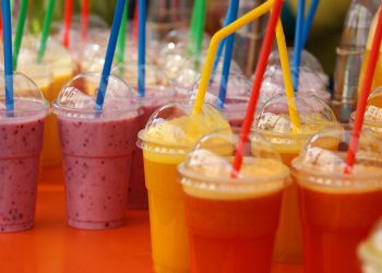 Специалисты назвали 10 продуктов сохраняющих молодость