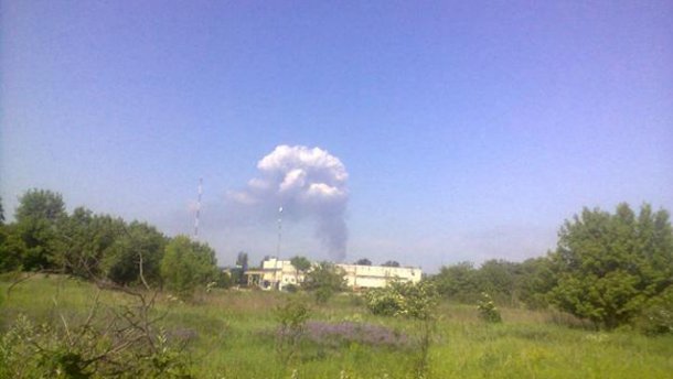 Трасса из Волновахи в Донецк перекрыта из-за боев