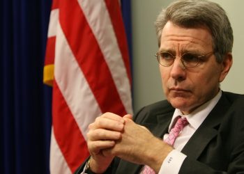 Коррупция более страшна для Украины, чем война, - посол США Джеффри Пайетт