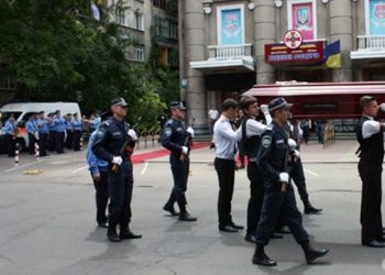 В Одессе простились с погибшим на Трассе здоровья силовиков