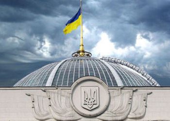 Порошенко призвал депутатов лишиться неприкосновенности