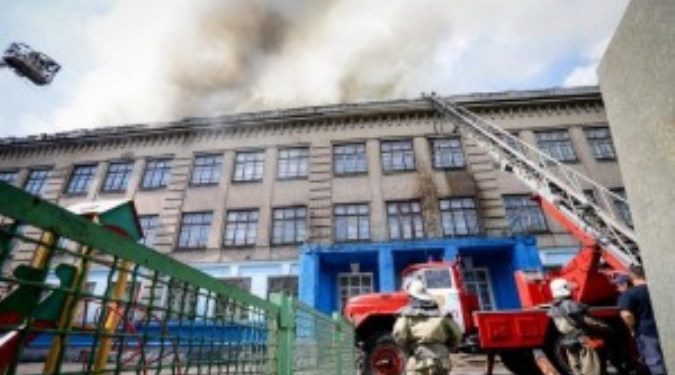 Масштабный пожар в запорожской школе ликвидирован, - пресса