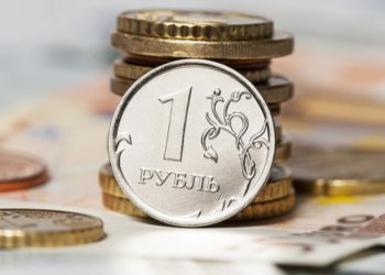 После боя в Марьинке обвалился рубль