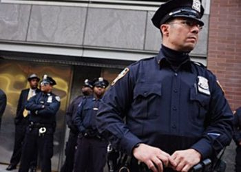 В США мужчина расстрелял людей на вечеринке