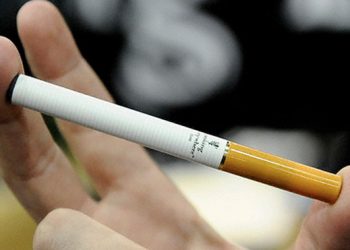 Эксперты: мужчины быстрее привыкают к сигаретам