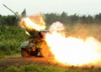 В Трехизбенке после минометного обстрела горит тубдиспансер, - пресса