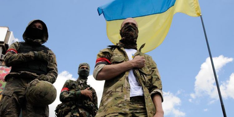 Ярош объявил срочную мобилизацию солдат «Правого сектора»