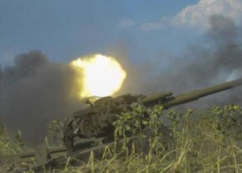 В Мариуполе канонада: жители боятся обстрела