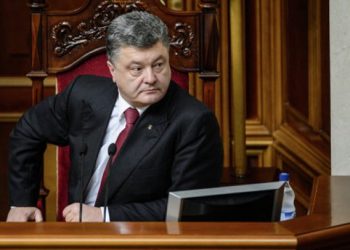 Порошенко хочет вернуть Януковичу звание президента