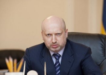 Турчинов ответил Лаврову, который «закрыл» тему Крымского полуострова