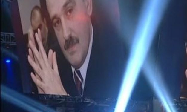 СМИ: В Чернигов активно свозят «титушек»