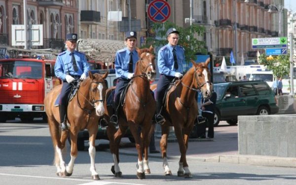 В Киеве будут работать полицейские патрули на конях