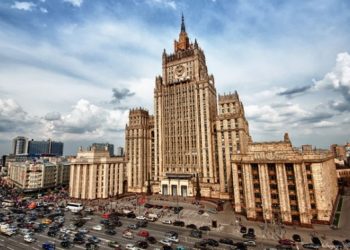 Кремль угрожает Украине из-за высланного дипломата