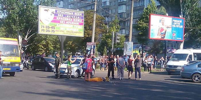 ДТП в Николаеве: водитель маршрутки сбил 3 человек и скрылся с места аварии
