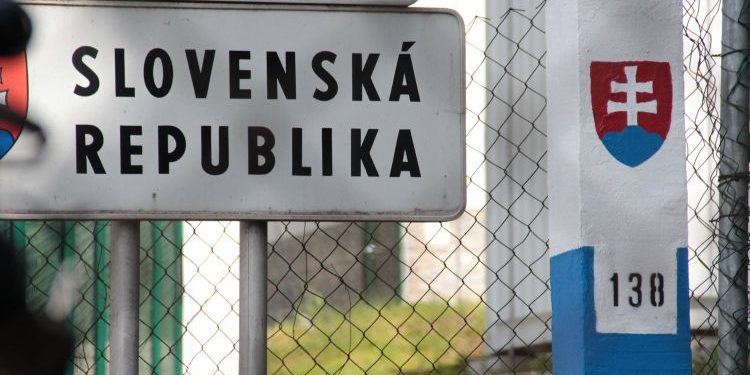 Из-за событий в Мукачево Словакия усилила меры безопасности