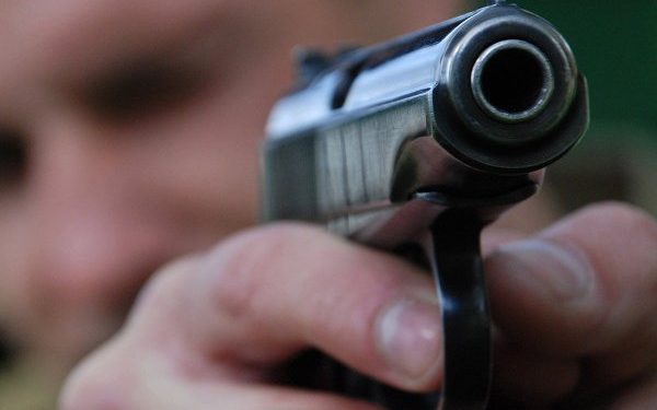 В столице Украины водитель начал стрелять в людей, сделавшых замечание о парковке на тротуаре