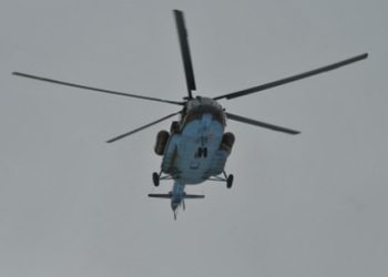 Пропавший Ми-8 разыскивают три вертолета и 200 человек, - МЧС России