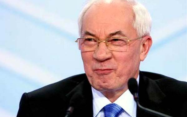 Беглый Азаров собирается «спасать» Украину из Москвы