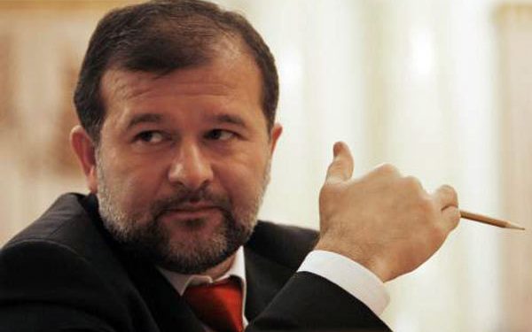 СМИ: Балога назвал условия сдачи оружия «Правым сектором»