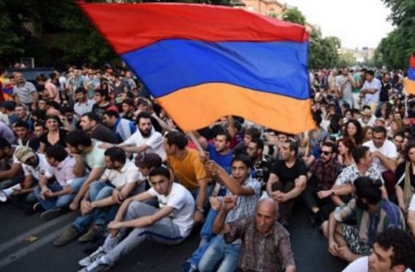 Митингующие предъявили правительству Армении ультиматум