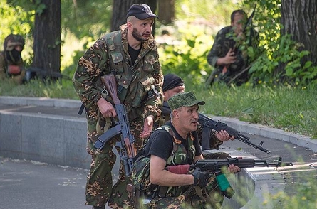 В воскресенье в пригородах Донецка завязался бой