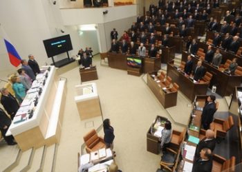 На Совете Федерации одобрил введение «патриотического стоп-листа»