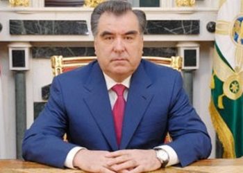 Президент Таджикистана прибыл на саммит ШОС