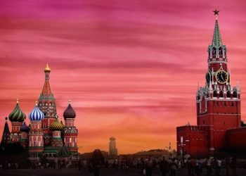 Кремль прокомментировал депортацию cотрудницы «Первого канала»